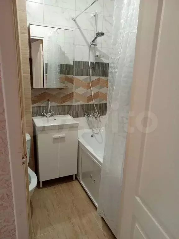 1-к. квартира, 38 м, 4/5 эт. - Фото 1