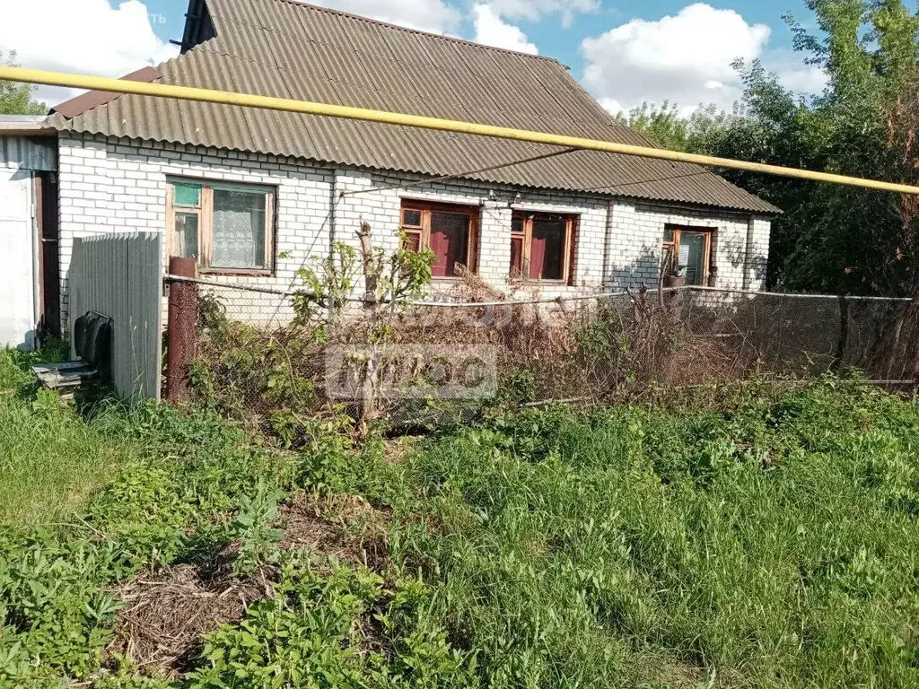 Дом в Новомайнское городское поселение, посёлок Чёрная Речка, ... - Фото 0