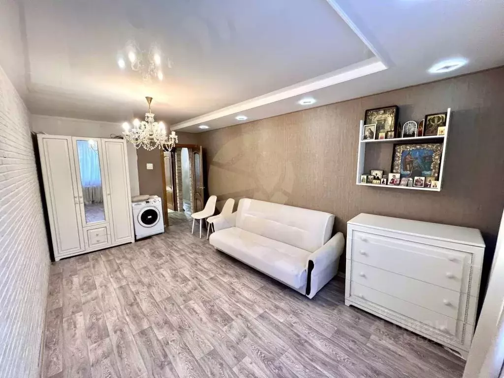 2-к кв. Белгородская область, Старый Оскол Интернациональный мкр, 38 ... - Фото 1