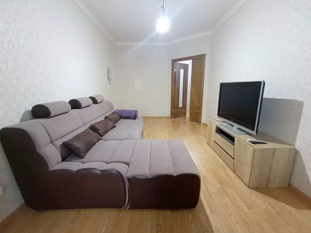 2-к кв. Белгородская область, Белгород Вокзальная ул., 26А (74.7 м) - Фото 1