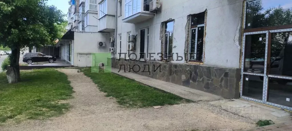 Торговая площадь в Краснодарский край, Новороссийск наб. Адмирала ... - Фото 1