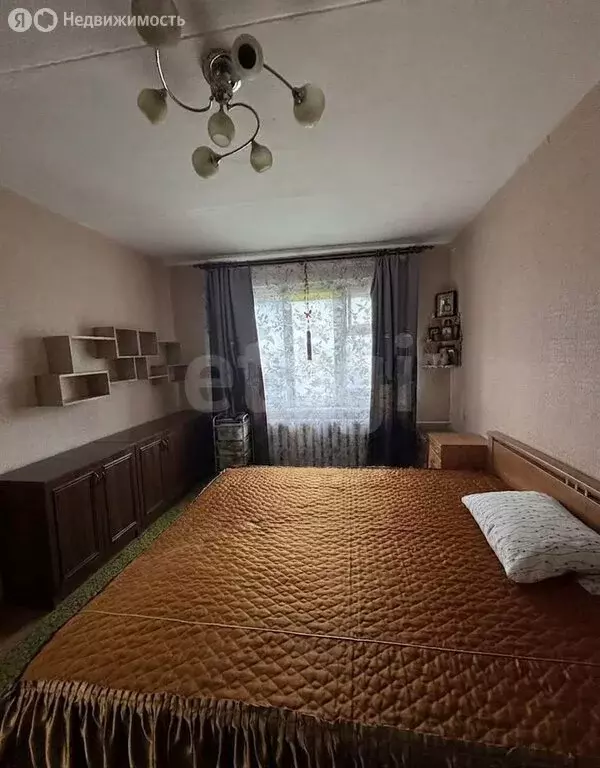 3-комнатная квартира: Петухово, Октябрьская улица, 1 (58.9 м) - Фото 1