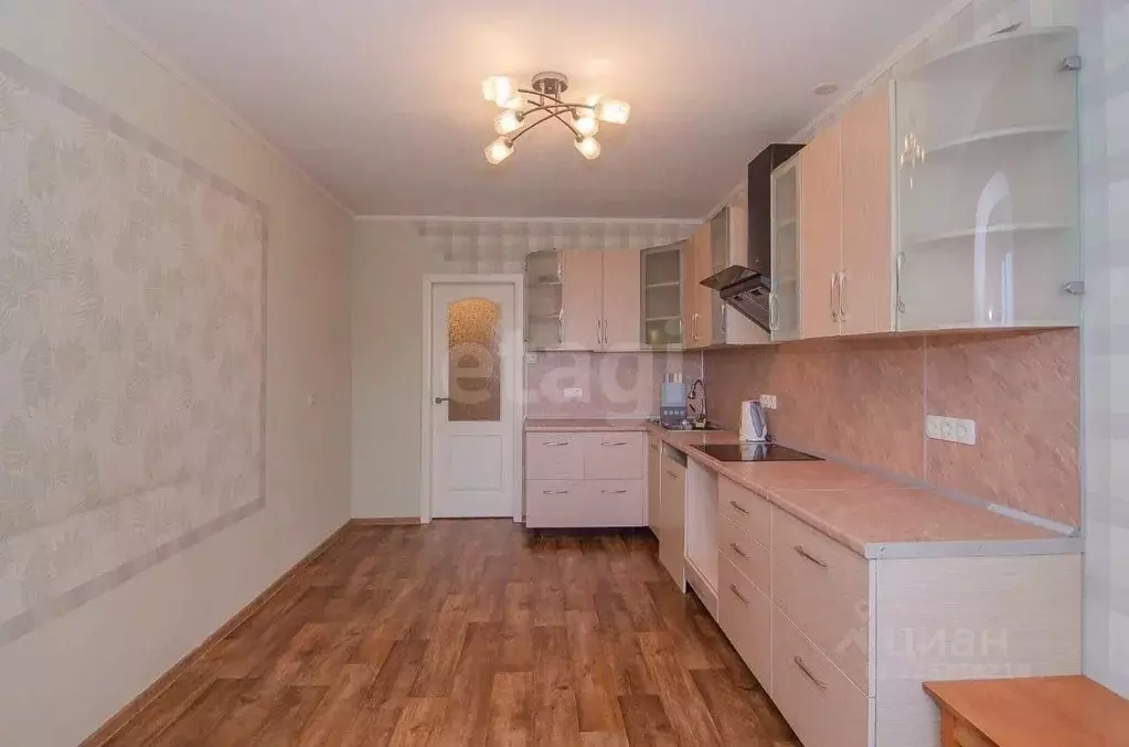 2-к кв. Хабаровский край, Хабаровск Саратовская ул., 2А (64.8 м) - Фото 2