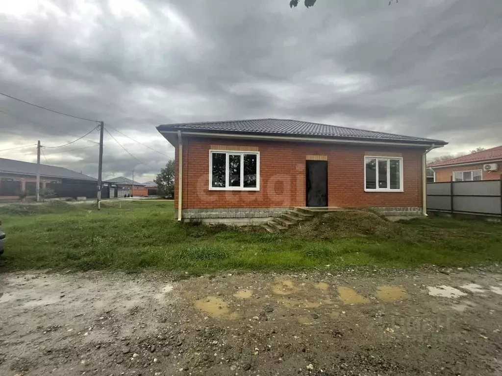 Дом в Адыгея, Майкоп городской округ, пос. Западный ул. Полевая (101 ... - Фото 1