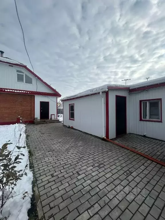 Дом в Омская область, Омск ул. 9-я Кировская (30 м) - Фото 1