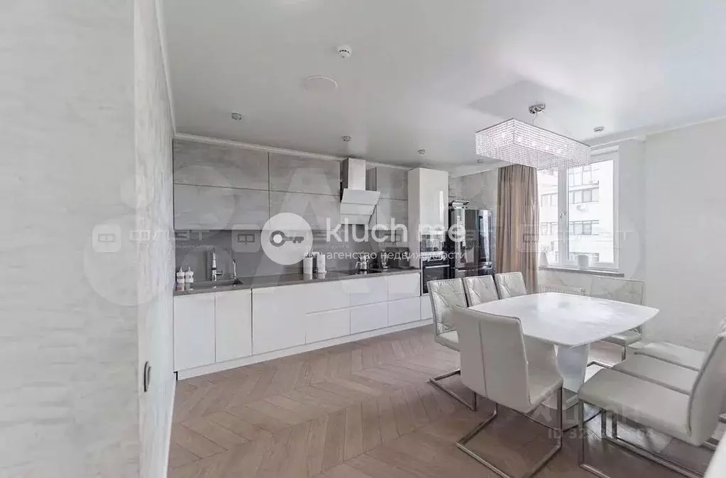 3-к кв. Татарстан, Казань Комсомольская ул., 1 (120.0 м) - Фото 1