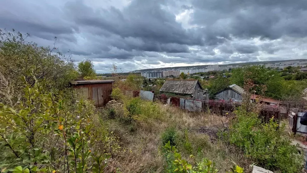 Участок в Саратовская область, Саратов 3-й Северный сэпо Вишенка СНТ, . - Фото 1