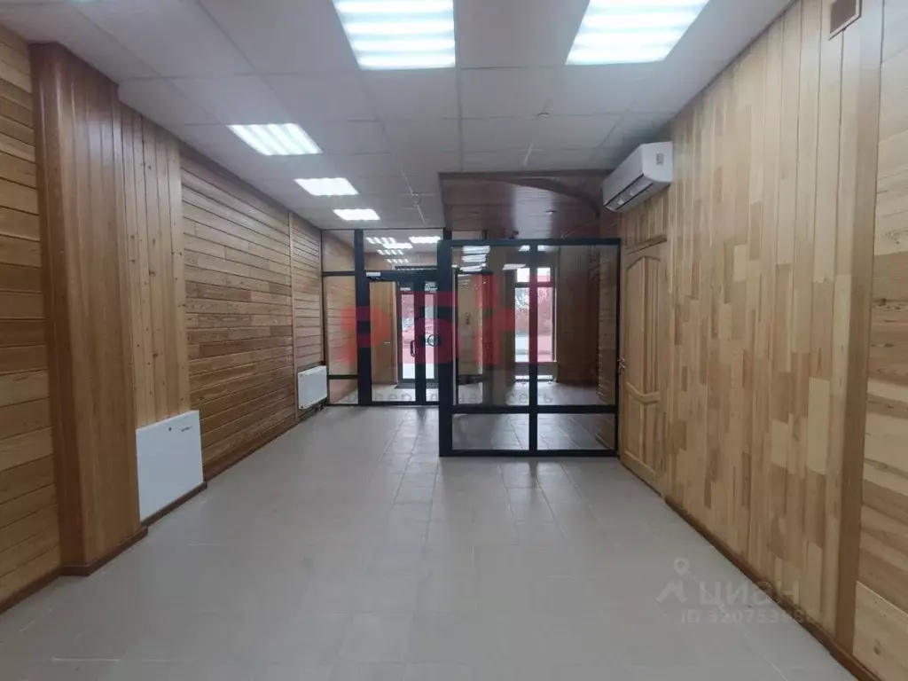 Торговая площадь в Тюменская область, Тюмень ул. 2-я Луговая, 22к1 (77 ... - Фото 1