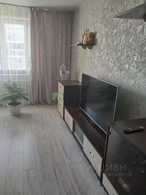 2-к кв. Красноярский край, Красноярск Норильская ул., 1а (64.3 м) - Фото 0