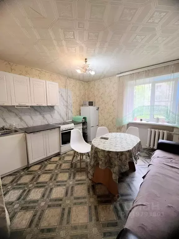3-к кв. Псковская область, Великие Луки Вокзальная ул., 7 (81.9 м) - Фото 0