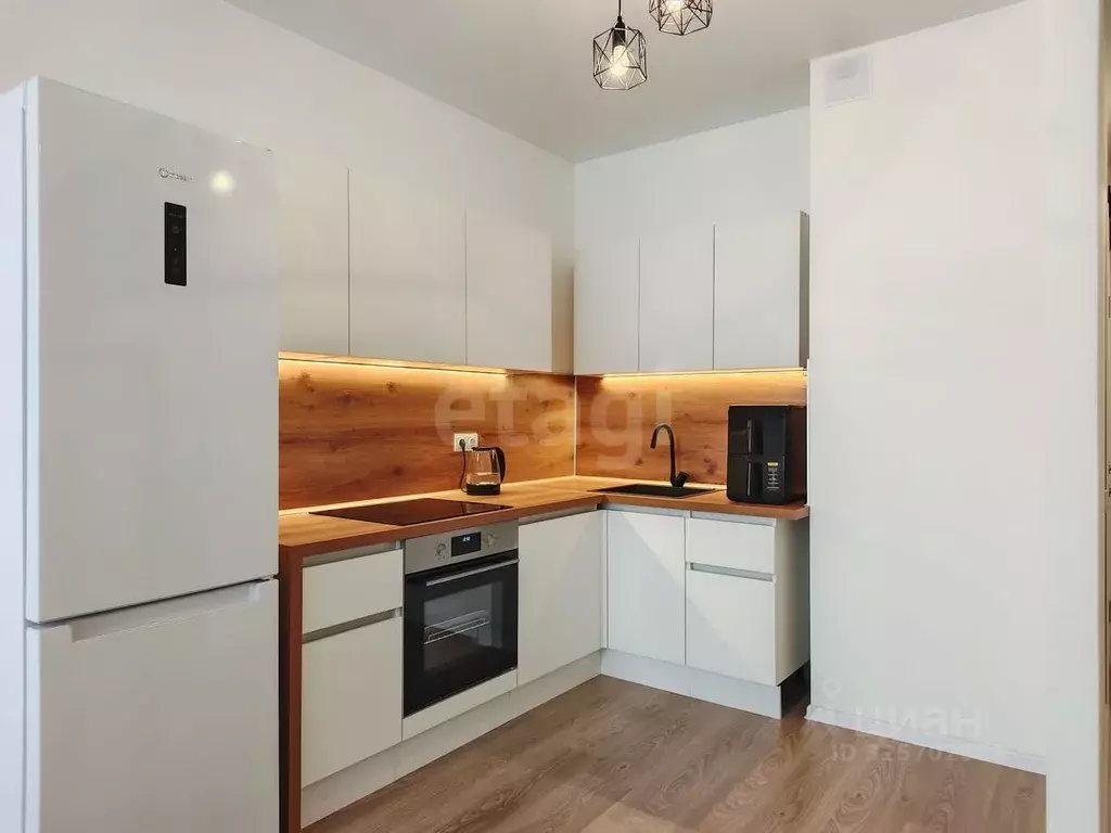 4-к кв. Тюменская область, Тюмень ул. Юрия Рогачева, 9к2 (80.0 м) - Фото 2