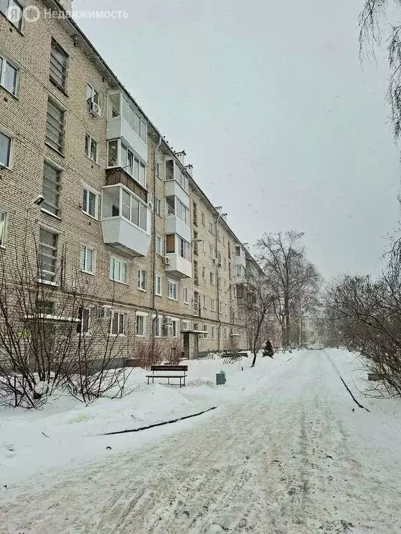 3-комнатная квартира: Тольятти, микрорайон Портовый, улица Комзина, 29 ... - Фото 1