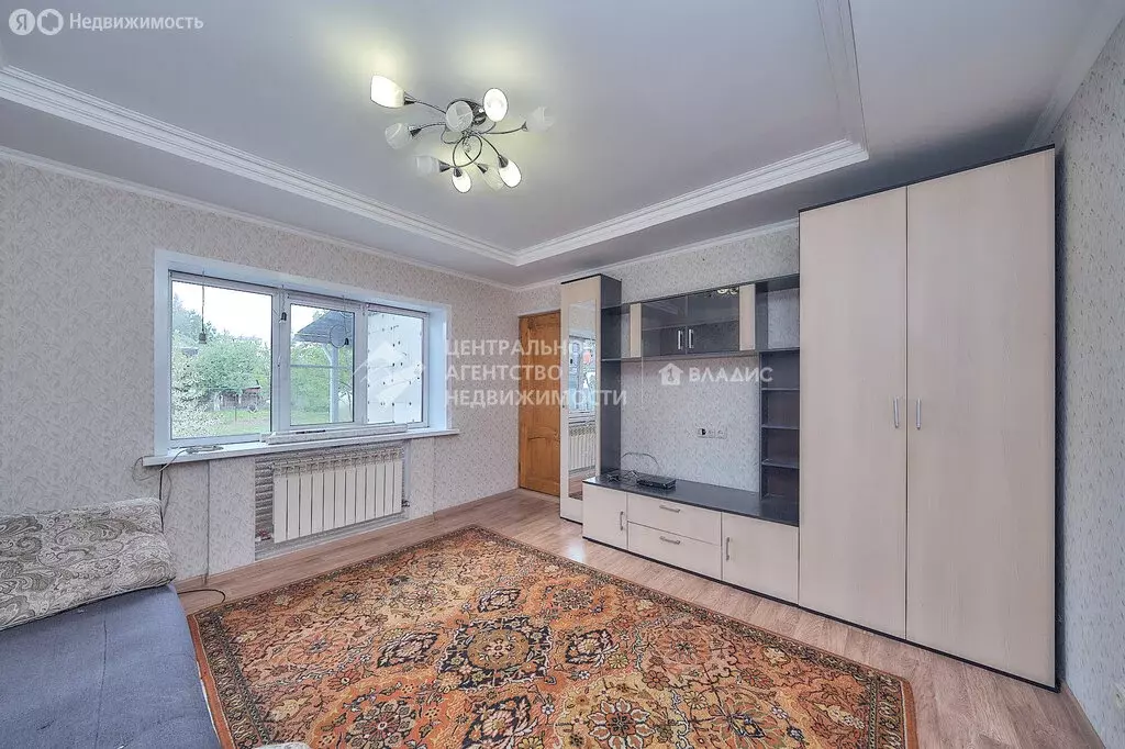 2-комнатная квартира: Рыбное, Паровозная улица, 15 (50 м) - Фото 1