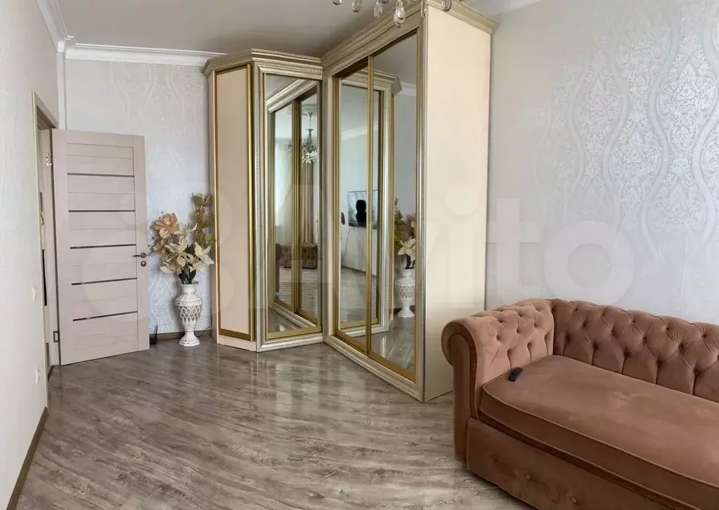 1-к. квартира, 42 м, 8/8 эт. - Фото 1