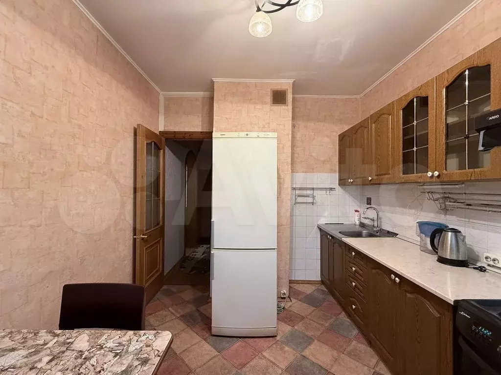 2-к. квартира, 56 м, 3/17 эт. - Фото 0