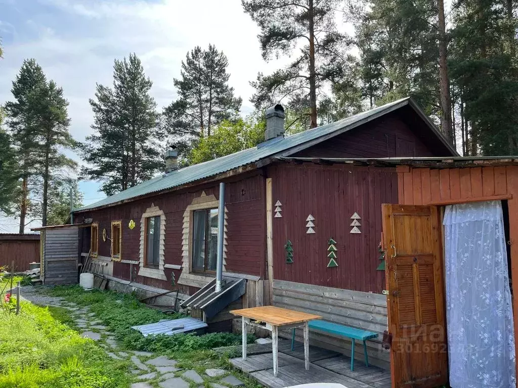 1-к кв. Карелия, Медвежьегорский муниципальный округ, пос. Лавас-Губа ... - Фото 0