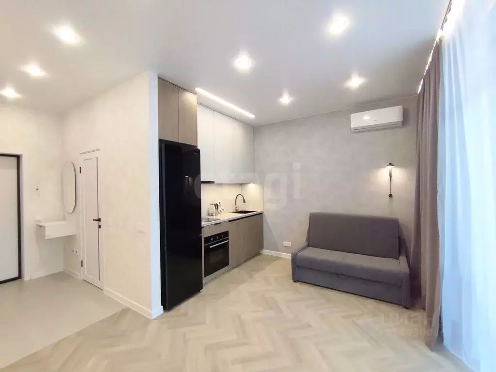 Студия Тюменская область, Тюмень ул. Братьев Бондаревых, 5 (25.0 м) - Фото 1