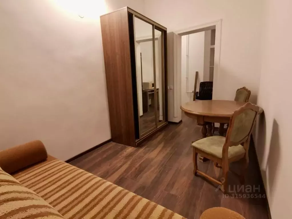 Комната Санкт-Петербург Литейный просп., 49 (16.0 м) - Фото 0