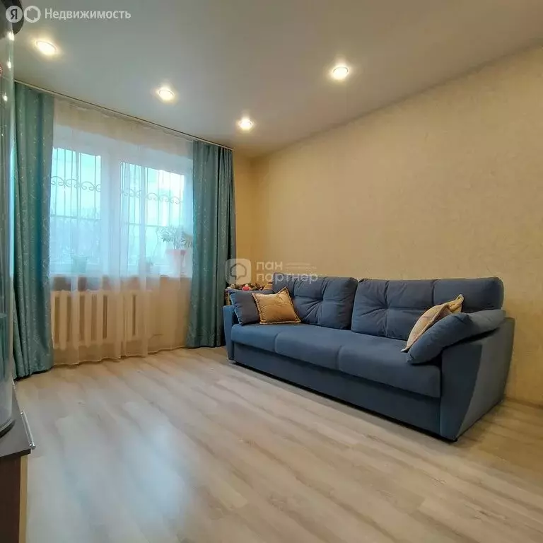 2-комнатная квартира: Санкт-Петербург, улица Демьяна Бедного, 1к2 ... - Фото 1