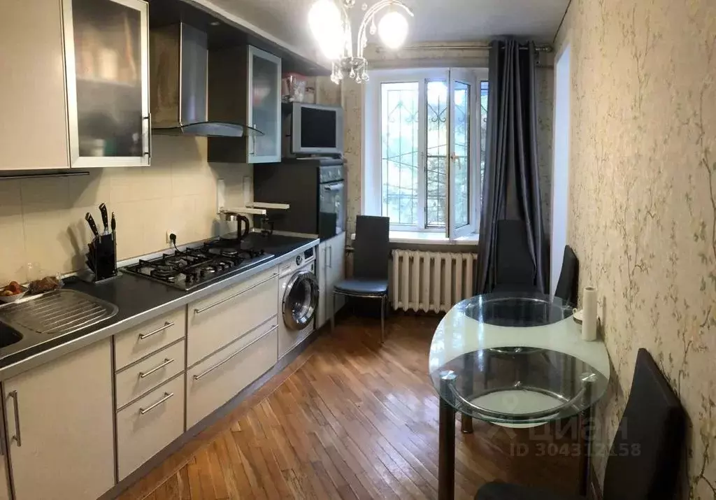 3-к кв. Дагестан, Каспийск ул. М. Халилова, 30 (65.0 м) - Фото 0