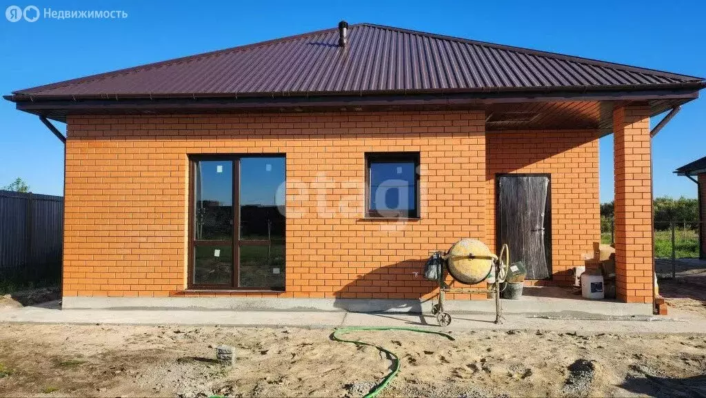 Дом в село Мальково, улица Дружбы (100 м) - Фото 1