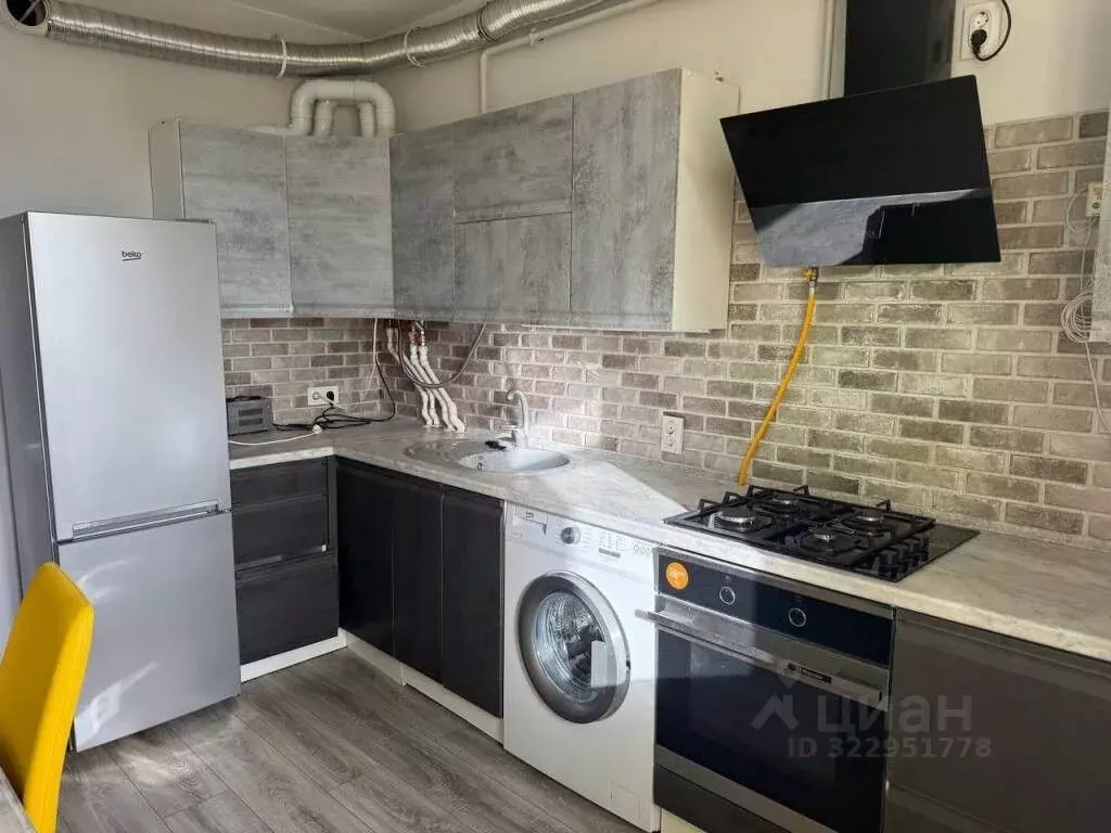 1-к кв. Крым, Симферополь ул. Севастопольская, 43Ж (35.0 м) - Фото 2