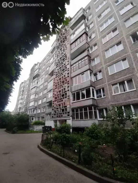 3-комнатная квартира: Калининград, улица 9 Апреля, 38 (63.6 м) - Фото 0