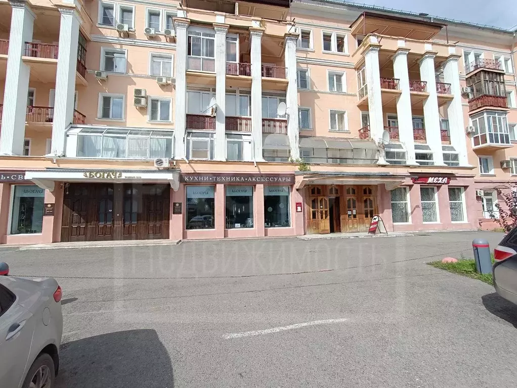 Помещение свободного назначения в Омская область, Омск пл. ... - Фото 2