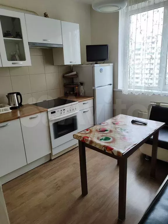 1-к. квартира, 40 м, 8/12 эт. - Фото 1
