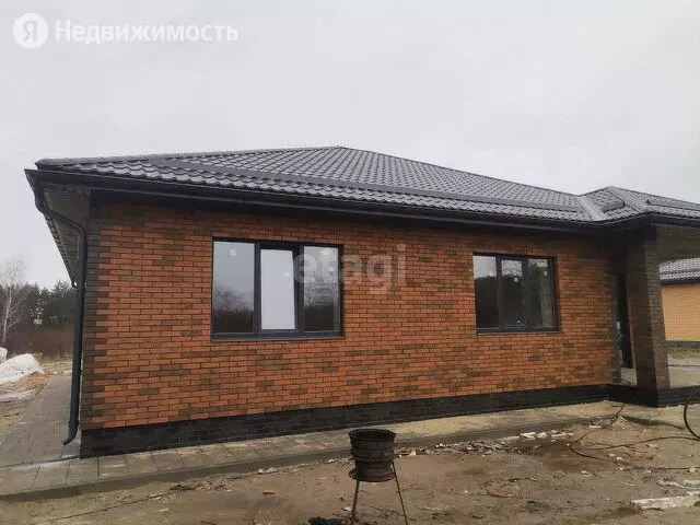 Дом в Воронеж, коттеджный посёлок Петровские озёра, Сосновая улица . - Фото 1
