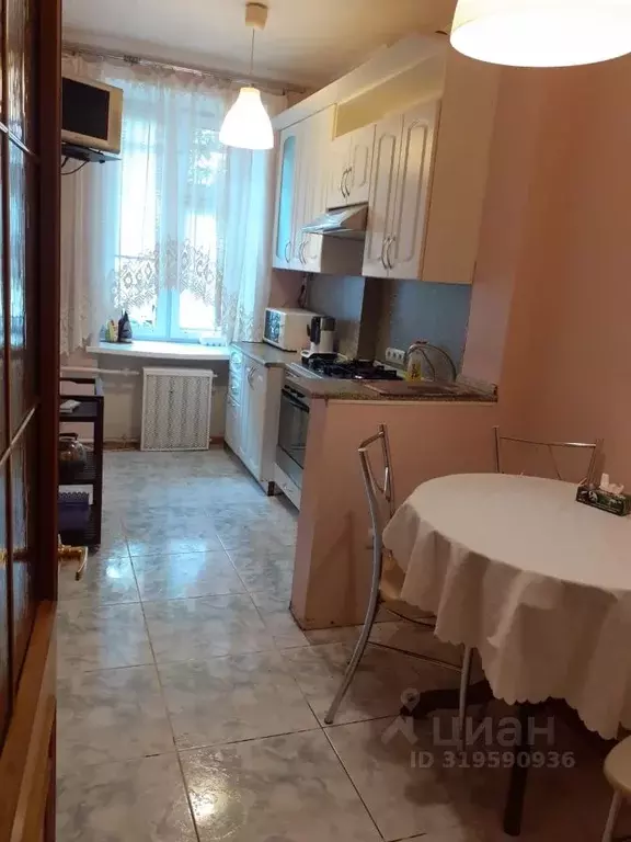 2-к кв. Москва Октябрьская ул., 38К7 (50.0 м) - Фото 0
