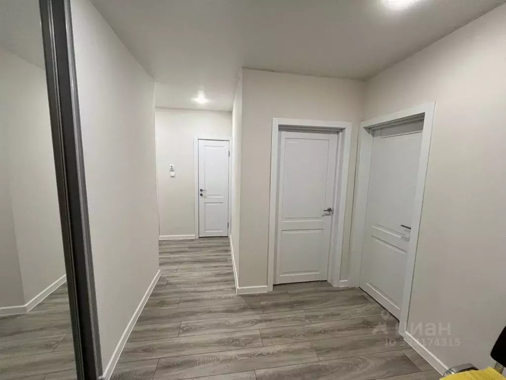 3-к кв. Башкортостан, Уфа Комсомольская ул., 18 (69.2 м) - Фото 0