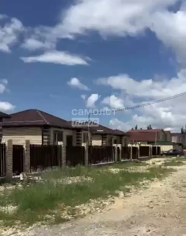 Дом в Краснодарский край, Темрюкский район, Голубицкое с/пос, ... - Фото 1