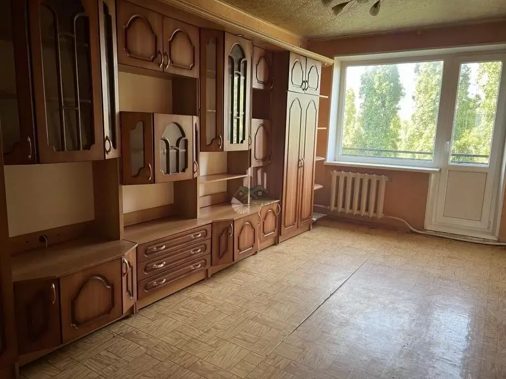 3-к кв. Саратовская область, Саратов ул. Имени А.П. Шехурдина, 28 ... - Фото 0