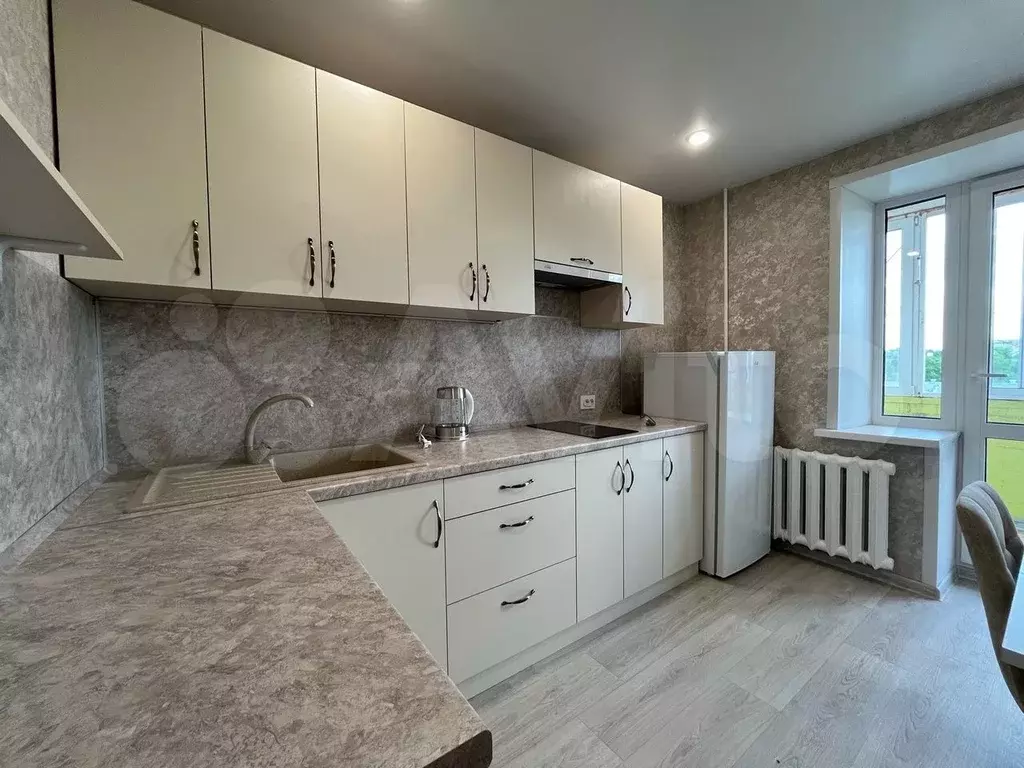 1-к. квартира, 40 м, 9/9 эт. - Фото 0