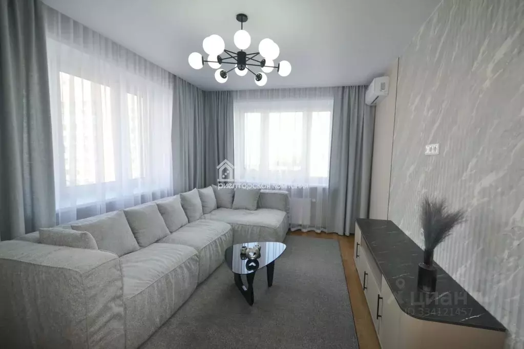 3-к кв. Тюменская область, Тюмень ул. Республики, 204к10 (99.3 м) - Фото 1