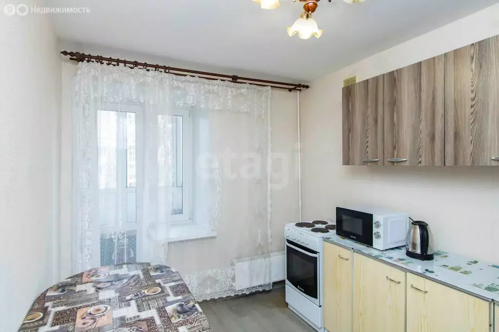 2-комнатная квартира: Тюмень, улица Малыгина, 5 (45.4 м) - Фото 1