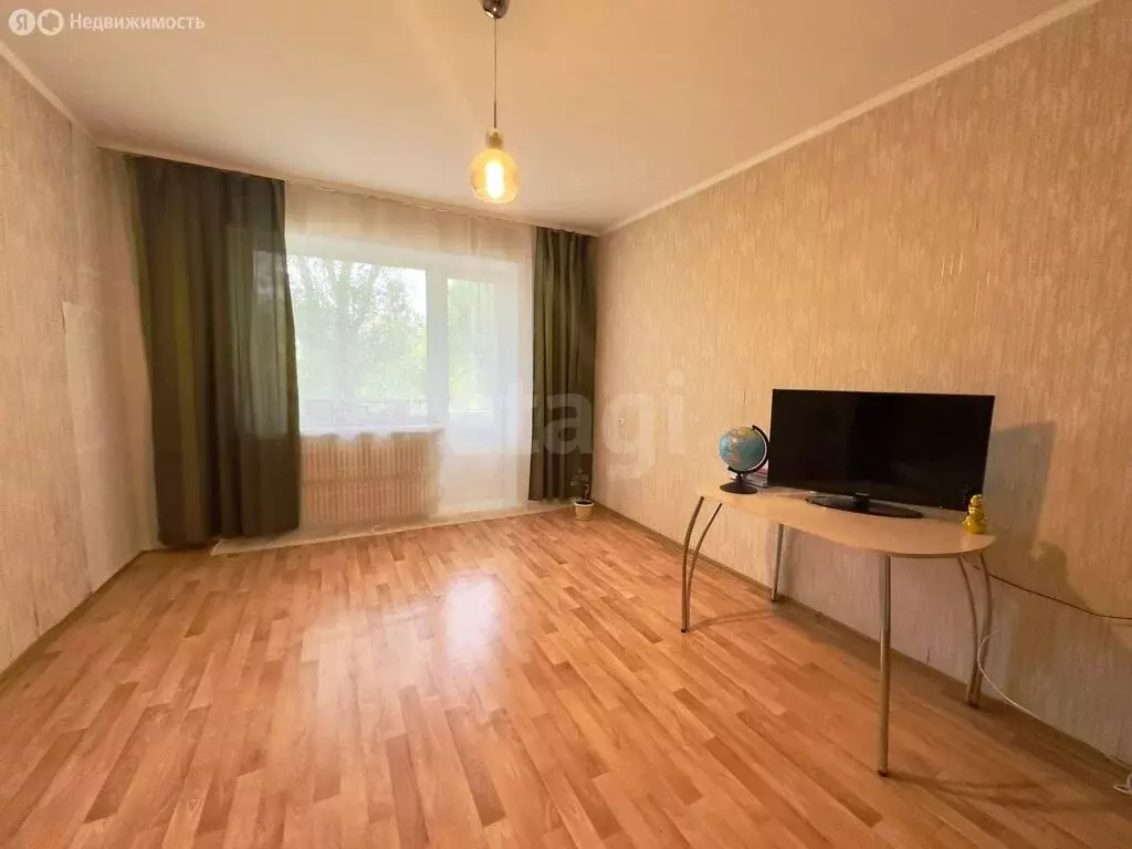 1-комнатная квартира: Брянск, Авиационная улица, 3 (37.3 м) - Фото 0