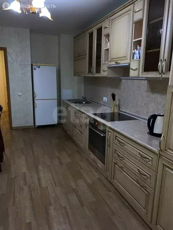 1-комнатная квартира: Омск, проспект Комарова, 9к2 (42 м) - Фото 2