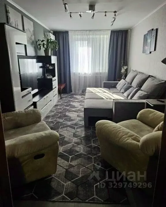 Свободной планировки кв. Крым, Симферополь ул. Ковыльная, 54 (80.0 м) - Фото 2