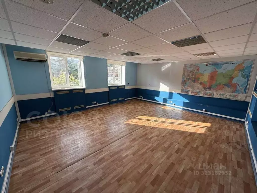 Офис в Волгоградская область, Волгоград Козловская ул., 36/1 (100 м) - Фото 1