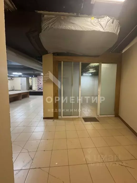 Помещение свободного назначения в Свердловская область, Екатеринбург ... - Фото 1