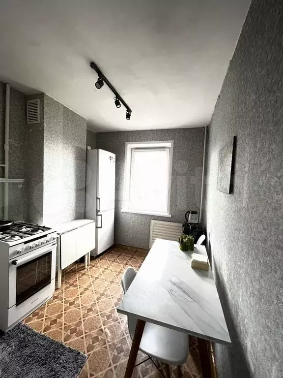 2-к. квартира, 50 м, 3/9 эт. - Фото 0
