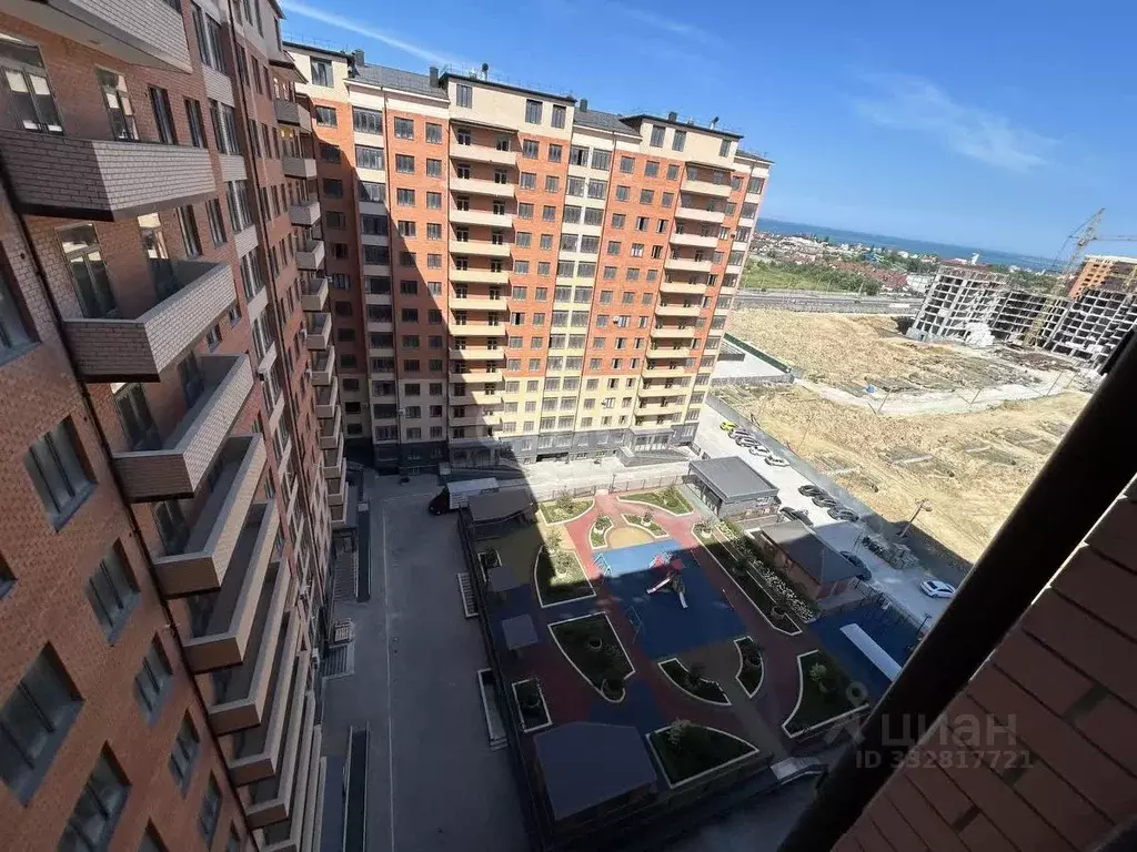 2-к кв. Дагестан, Каспийск просп. Акулиничева, 33А (78.5 м) - Фото 1