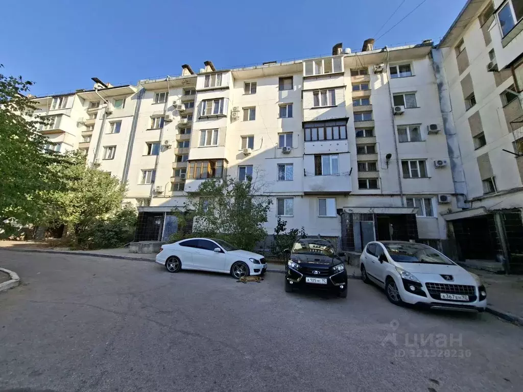 4-к кв. Севастополь ул. Курганная, 24 (80.2 м) - Фото 1