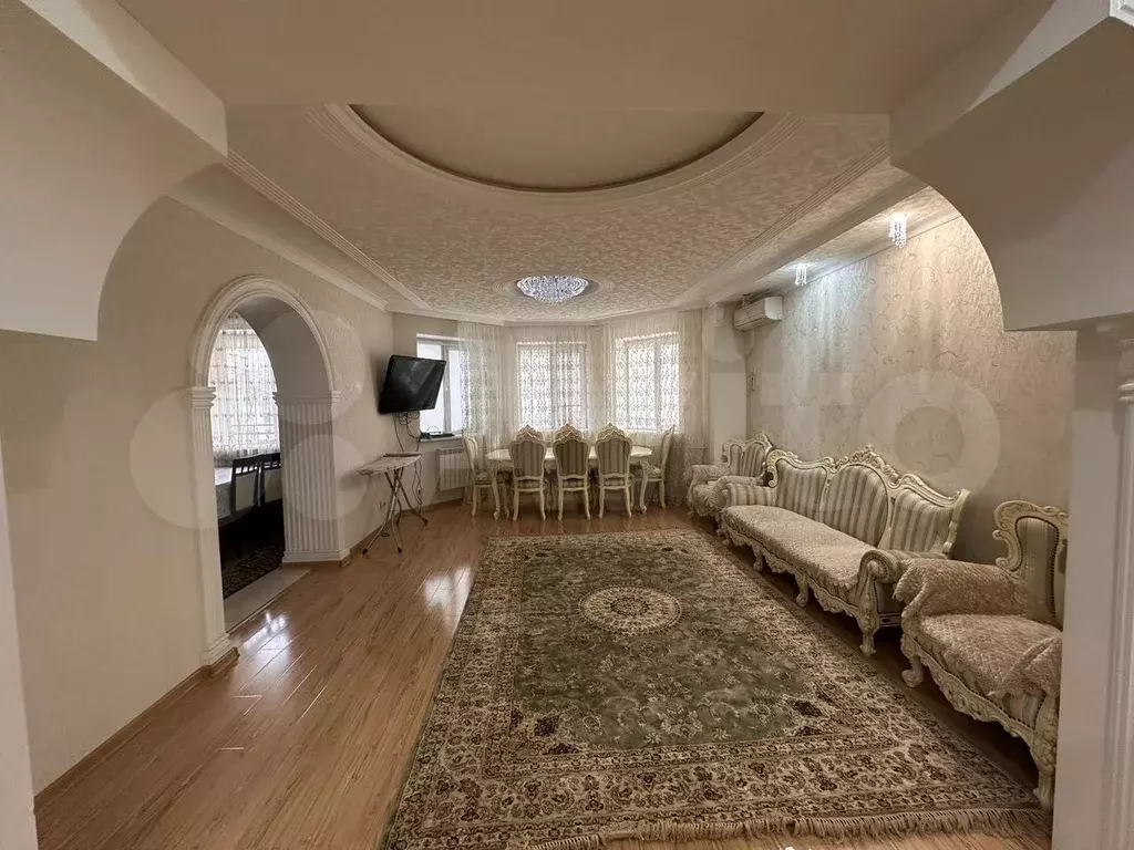 4-к. квартира, 129 м, 4/9 эт. - Фото 0