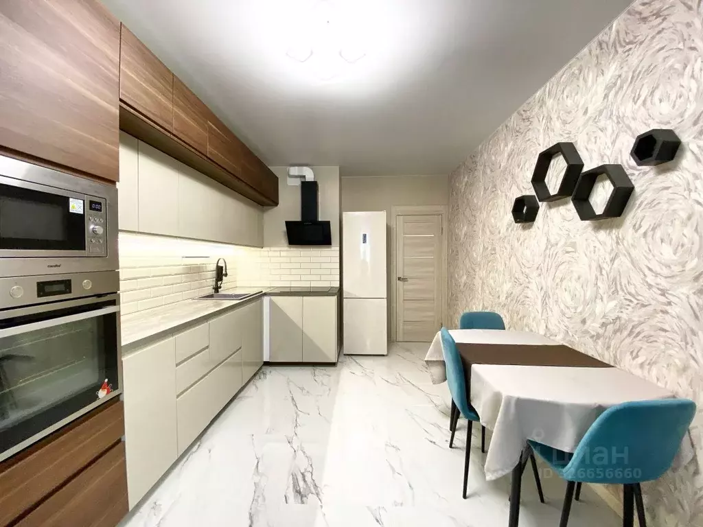 2-к кв. Московская область, Химки Подрезково мкр, Центральная ул., 8 ... - Фото 1