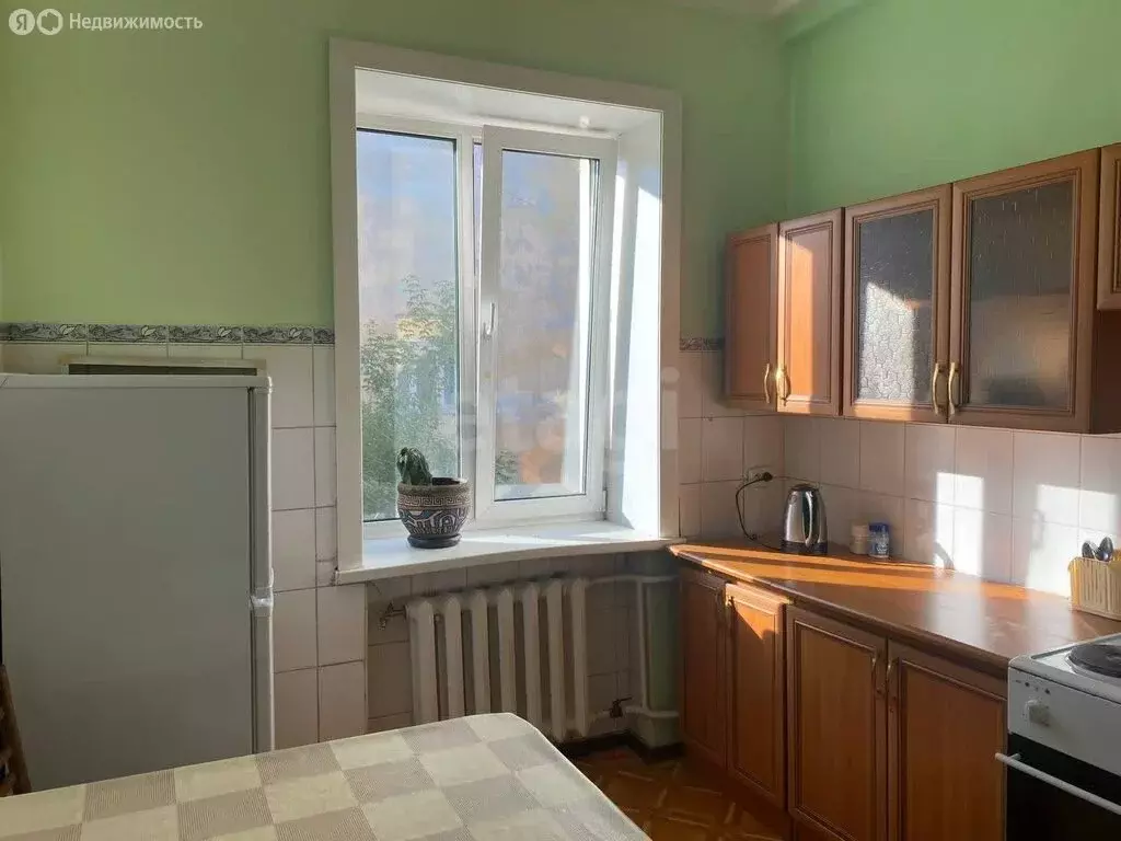 3-комнатная квартира: Улан-Удэ, улица Гагарина, 46 (72.2 м) - Фото 1