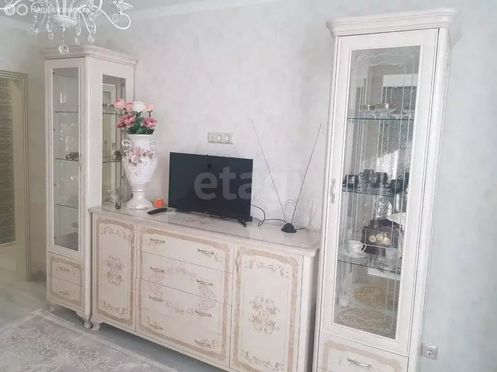 3-комнатная квартира: Тюмень, улица Константина Посьета, 10 (69.6 м) - Фото 1