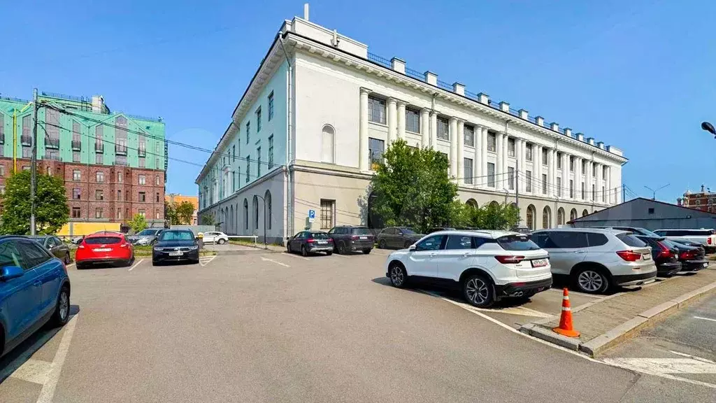 Офисы в центре, ремонт под арендатора - Фото 0